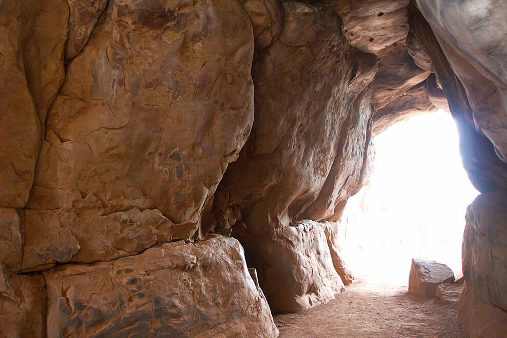 Ardhkuwari Cave